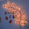 Đèn LED hoa anh đào dán tường 1m6, 72 bông nhấp nháy ánh sáng lung linh - 59k 4