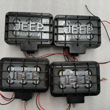 Đèn LED mái vòm Jeep 4 bánh chạy điện - Ánh sáng mạnh, tiết kiệm, lắp nhanh 174.902₫