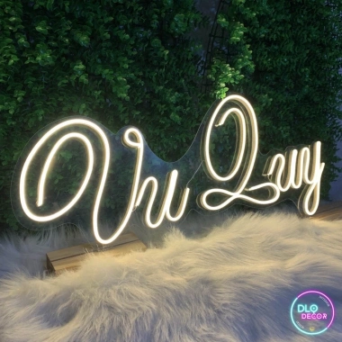 Đèn LED Neon chữ Vu Quy 30x68 cm màu vàng nhạt – Trang trí đám cưới sang trọng, chỉ 60.000₫ 2 Đèn LED Neon chữ Vu Quy 30x68 cm màu vàng nhạt – Trang trí đám cưới sang trọng, chỉ 60.000₫ 2