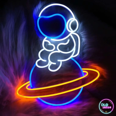 Đèn LED Neon Phi Hành Gia 40x30cm 3 màu xanh lam, trắng, đỏ trang trí phòng ngủ giá ưu đãi 89.000