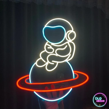 Đèn LED Neon Phi Hành Gia 40x30cm 3 màu xanh lam, trắng, đỏ trang trí phòng ngủ giá ưu đãi 89.000