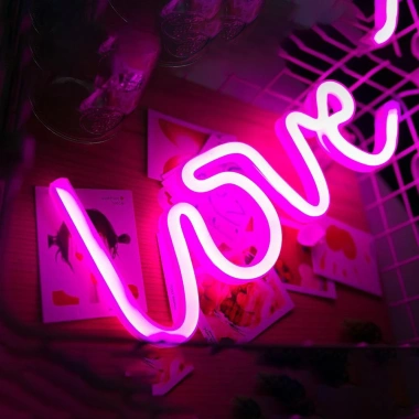 Đèn LED Neon treo tường đa mẫu cho phòng ngủ và game, kèm móc, dùng pin hoặc USB, chỉ 85.000₫ 10 Đèn LED Neon treo tường đa mẫu cho phòng ngủ và game, kèm móc, dùng pin hoặc USB, chỉ 85.000₫ 10