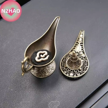 Đèn lư hương kim loại cổ phong cách Ả Rập - Thơm không mùi, trang trí nhà, quà tặng - Giá ưu đãi 67.100₫ 6 Đèn lư hương kim loại cổ phong cách Ả Rập - Thơm không mùi, trang trí nhà, quà tặng - Giá ưu đãi 67.100₫ 6