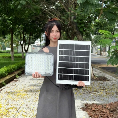 Đèn Mắt Ngọc Kim Cương Năng Lượng Mặt Trời 3.000W Pin MoNo Chip LED 5.450 IP69 Siêu Bền 799k 5 Đèn Mắt Ngọc Kim Cương Năng Lượng Mặt Trời 3.000W Pin MoNo Chip LED 5.450 IP69 Siêu Bền 799k 5