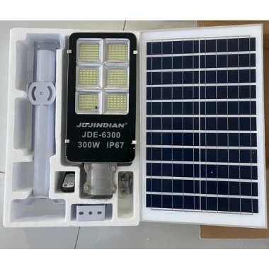 Đèn năng lượng mặt trời JDE-6.300 300W bàn chải - Tiết kiệm điện, giá 2.058.000 VND