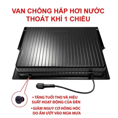 Đèn Pha Năng Lượng Mặt Trời 500W Vạn Năng, Bảo Hành 2 Năm, IP67, Giá 1.549.000 2