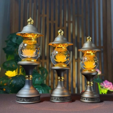 Đèn Thờ Hoa Sen Pha Lê Hình Cầu, Thân Hợp Kim Nâu, LED - Tuệ Nga, 1.050.000 VND