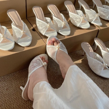 Dép cao gót nữ Ren trắng đính ngọc – Pearl Heels, hoàn hảo tiệc cưới, giá 364k