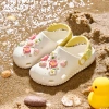 Dép cross bé gái Mario 5 tuổi+ màu pastel tươi tắn kèm phụ kiện hoa anh đào thời trang - Giá ưu đãi 207.360 VND 3