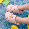 Dép cross bé gái Mario 5 tuổi+ màu pastel tươi tắn kèm phụ kiện hoa anh đào thời trang - Giá ưu đãi 207.360 VND 5