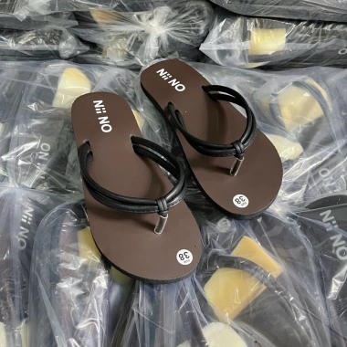 Đép kẹp quai da FORM NHỎ ND04 Dép xỏ ngón trơn, nhẹ, giảm giá 22% chỉ 54.999₫
