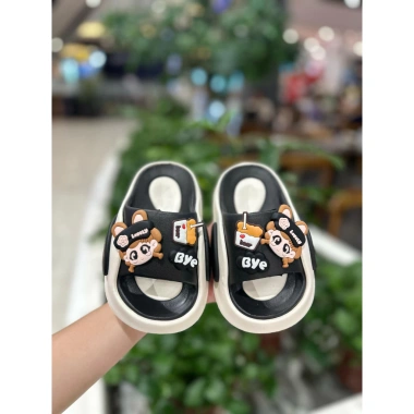 Dép lê bánh mì QCCC tăng chiều cao bé trai, bé gái - mẫu mới 2.025, giá 85.000₫