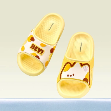 Dép lê Mario vàng cho bé gái - Đế mềm chống trượt, chống mùi, giảm 20%