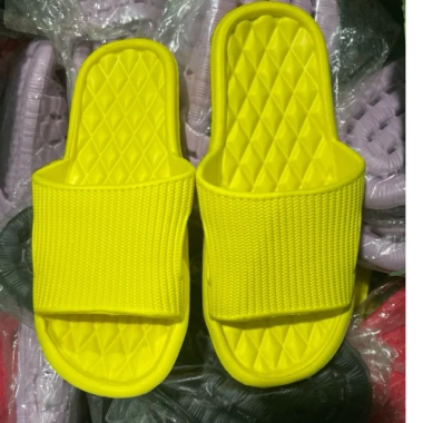 Dép lê Thái đa năng đi trong nhà, ngoài ngõ - Giá chỉ 25.000 VND, giảm từ 31.500 VND