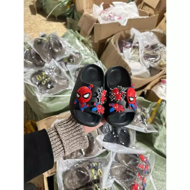 Dép Lê Trẻ Em EVA Sticker Batman Spiderman - Chống Trơn Trượt, Siêu Nhẹ, Giá 99.000 5