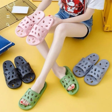 Dép Lỗ Đi Trong Nhà Tắm Chống Trơn Trượt, Thoáng Khí, Chống Nước - Giá 21.990 VND 2