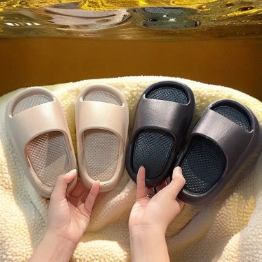 Dép Nhà Mới Chống Trượt, Chống Mùi – Phù Hợp Bé Đi Biển, Dùng Nhà & Ngoài Trời 2