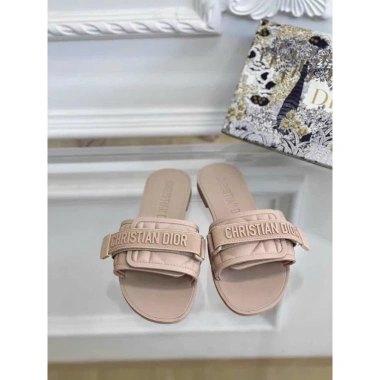 Dép nữ Dio quai dán ngang đế đúc - Siêu nhẹ, thời trang, giá chỉ 68.000₫