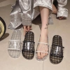 Dép pha lê trong suốt quai ngang thời trang, chống trượt - Giảm còn 39k