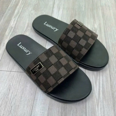 Dép quai ngang kẻ caro vân chìm, quai da, đế PU, size 37-43, giá ưu đãi 79.500₫