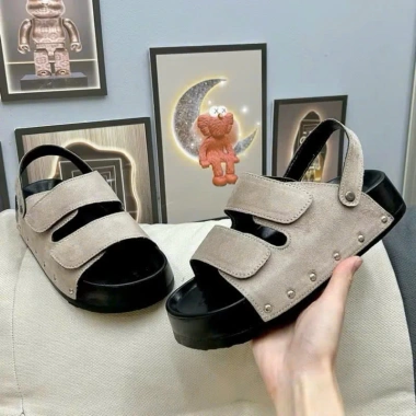 Dép sandal nữ quai hậu da lộn mềm, đế cao 4-5cm, chốt đinh - Giá hot 129k