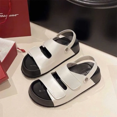 Dép sandal nữ quai hậu da trơn đế cao 4-5cm thời trang cao cấp giảm còn 99.000₫ 9 Dép sandal nữ quai hậu da trơn đế cao 4-5cm thời trang cao cấp giảm còn 99.000₫ 9