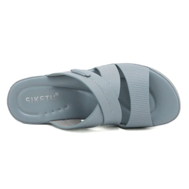 Dép sandal nữ thời trang đế dày cỡ lớn, giày đi biển phong cách nước ngoài - 425.000₫