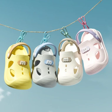 Dép sục Cheerful Mario cho bé - Dép cross nhiều màu, thoáng khí, hỗ trợ tập đi học, chỉ 114.500₫ Dép sục Cheerful Mario cho bé - Dép cross nhiều màu, thoáng khí, hỗ trợ tập đi học, chỉ 114.500₫