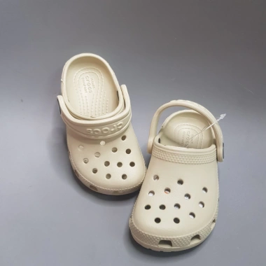 Dép sục Crocs Classic người lớn, nhựa không mùi, nhẹ êm chân, tặng 10 sticker