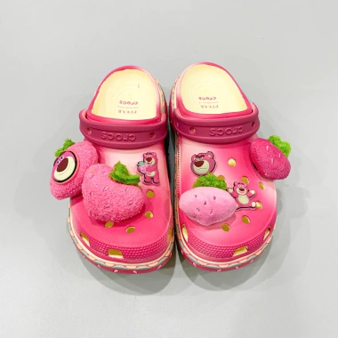 Dép sục Dinas Classic Platform Lotso Gấu dâu 5 phân nữ và jibbitz Giá 450.000