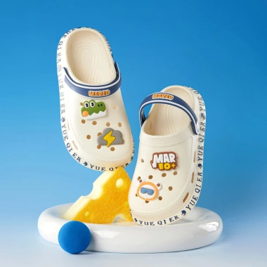 Dép sục Mario + Phi hành gia khủng long cho bé 5 tuổi Mùa hè ngoài trời, giảm giá 4 Dép sục Mario + Phi hành gia khủng long cho bé 5 tuổi Mùa hè ngoài trời, giảm giá 4
