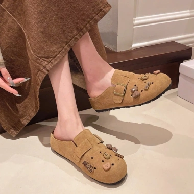 Dép sục nữ da lộn LOVE mũi tròn, chống trơn trượt, 2 màu + tặng 10 charm - 105.621₫