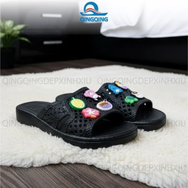 Dép tổ ong ĐEN siêu nhẹ, đế dày 3.4cm, chống trơn trượt, FORM CHUẨN - Giá 66.000₫ 8 Dép tổ ong ĐEN siêu nhẹ, đế dày 3.4cm, chống trơn trượt, FORM CHUẨN - Giá 66.000₫ 8