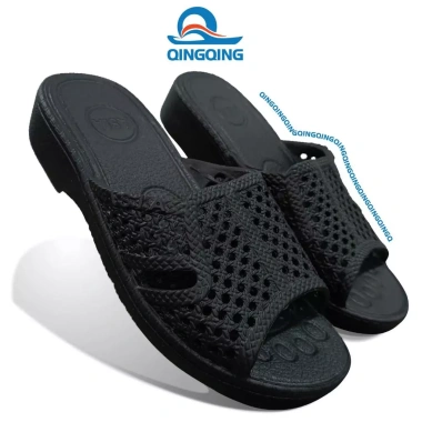 Dép tổ ong ĐEN siêu nhẹ, đế dày 3.4cm, chống trơn trượt, FORM CHUẨN - Giá 66.000₫ 10 Dép tổ ong ĐEN siêu nhẹ, đế dày 3.4cm, chống trơn trượt, FORM CHUẨN - Giá 66.000₫ 10