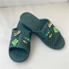 Dép tổ ong nhiều màu Nam/Nữ Sticker - Siêu nhẹ, chống trơn trượt, dùng trong nhà và ngoài trời, giá 49.900₫ 8