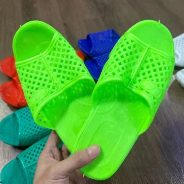 Dép tổ ong nhựa dày loại 1 - Đủ size, đa màu, chỉ 7.679₫ giảm giá