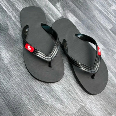 Dẹ́p tông nam lão xỏ ngón logo hươu, đế cao su cứng, chỉ 50.439₫ - Ưu đãi