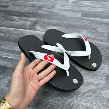 Dẹ́p tông nam lão xỏ ngón logo hươu, đế cao su cứng, chỉ 50.439₫ - Ưu đãi