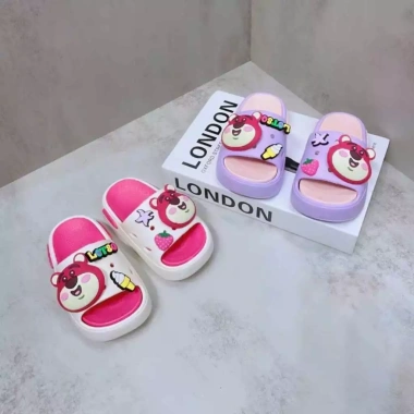 Dép Trẻ Em Gấu Dâu Lotso Nhựa EVA Siêu Nhẹ, Siêu Mềm, Cho Bé Gái 2-10 Tuổi - 95.000₫