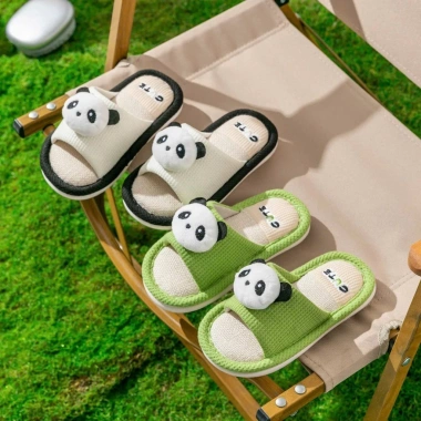 Dép Vải Trẻ Em Hình Gấu Trúc 2.025 Dày Dặn, Ấm Áp, Đế Chống Trơn - Giá 88.000đ 4