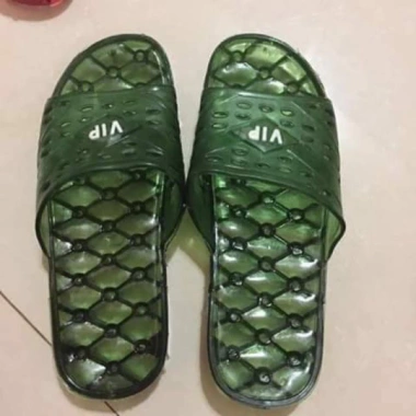 Dép VIP chống trơn trượt cho nhà tắm, văn phòng, nhà vệ sinh - Siêu nhẹ, bám tốt, 33.250₫ 3 Dép VIP chống trơn trượt cho nhà tắm, văn phòng, nhà vệ sinh - Siêu nhẹ, bám tốt, 33.250₫ 3