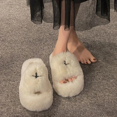 Dép xỏ ngón lông chéo nữ 2.024 - Đế dày, Cotton xuyên thấu, lông thú thời trang 9 Dép xỏ ngón lông chéo nữ 2.024 - Đế dày, Cotton xuyên thấu, lông thú thời trang 9