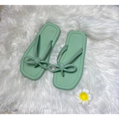 Dép xỏ ngón nữ tông quai thắt nơ đế cao cá tính - Chỉ 42.000₫ giảm từ 51.240₫ 10 Dép xỏ ngón nữ tông quai thắt nơ đế cao cá tính - Chỉ 42.000₫ giảm từ 51.240₫ 10