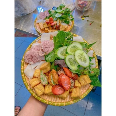 Đĩa mẹt nhựa giả mây – Đĩa nhựa phíp dày đẹp cao cấp, đủ size, giá chỉ 17.900₫