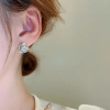 Đinh tai hình vuông thời thượng, nhẹ nhàng, độc đáo, phù hợp công sở – giá 28.200₫ 8