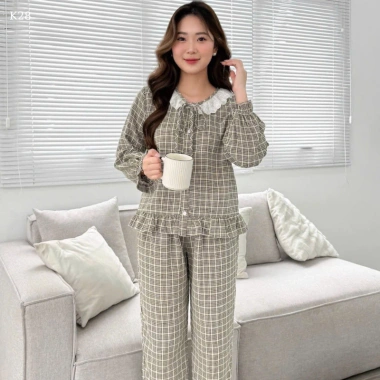 Đồ bộ mặc nhà kẻ caro nữ LILA dài cổ tròn, có túi, cotton thấm hút mồ hôi - P12 Design