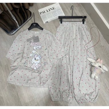 Đồ Bộ Mặc Nhà Set Len Thỏ Chấm Bi, Hình Chuột Mickey, Đội Mũ, Charm Quả Bông - 369k