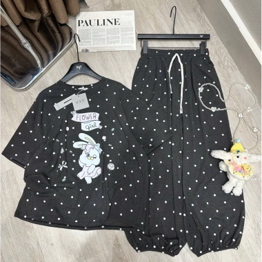 Đồ Bộ Mặc Nhà Set Len Thỏ Chấm Bi, Hình Chuột Mickey, Đội Mũ, Charm Quả Bông - 369k