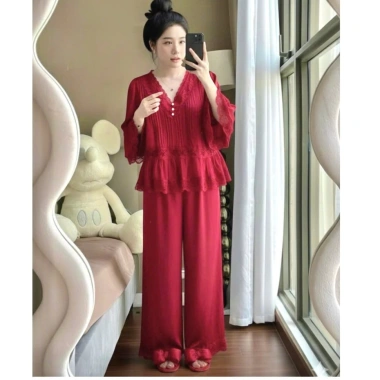 Đồ Bộ Ngủ Tiểu Thư Áo Cổ V Xếp Ly Lụa Latin Mềm Mịn Free Size 40-58kg 229k