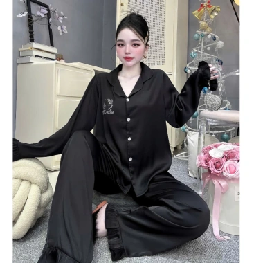 Đồ bộ ngủ tiểu thư Kitty áo túi ép đá mèo lụa Latin mềm mịn, free size 40‑58kg giảm giá 214.400₫ 9 Đồ bộ ngủ tiểu thư Kitty áo túi ép đá mèo lụa Latin mềm mịn, free size 40‑58kg giảm giá 214.400₫ 9